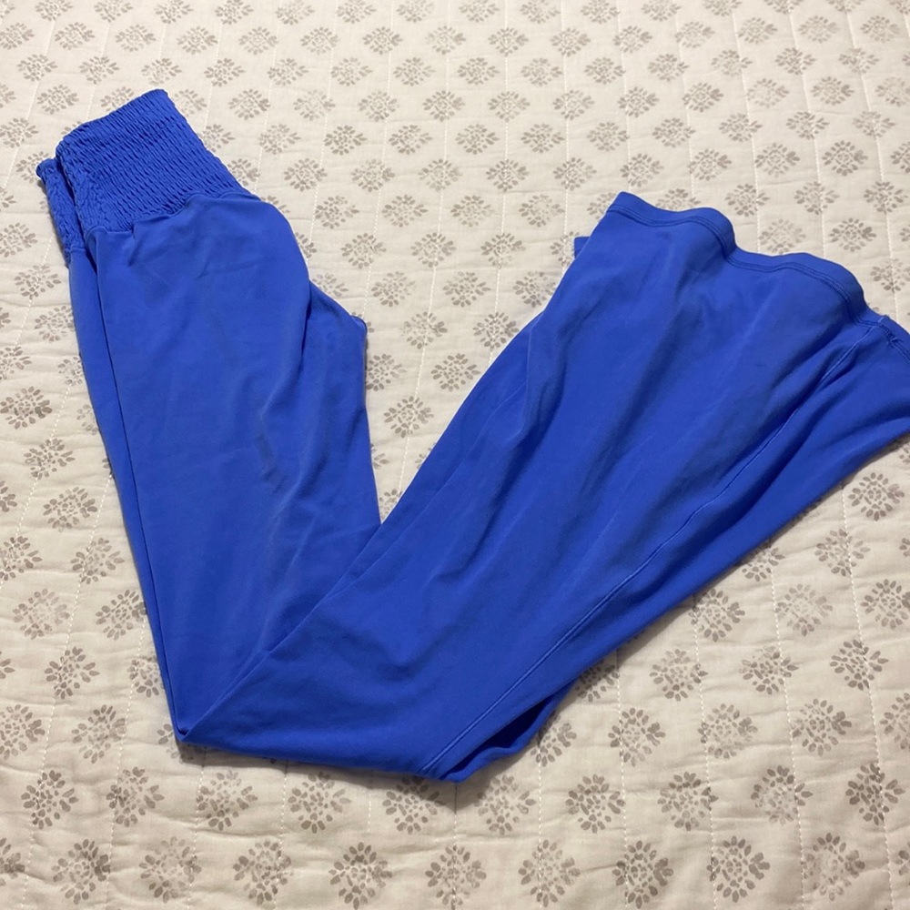 OFFLINE by Aerie Real Me Smocked Super Flare Legging